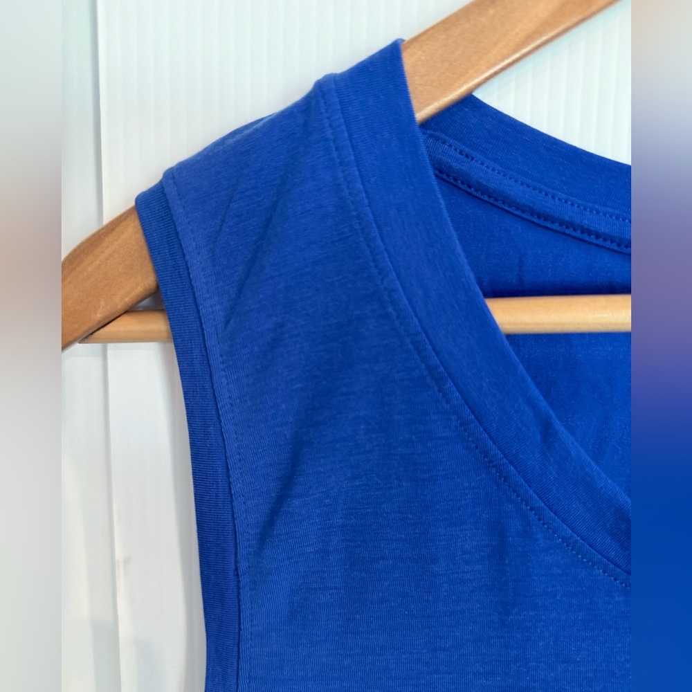 GAP FIT Vibrant Blue Sleeveless Top - Picture 3 of 7